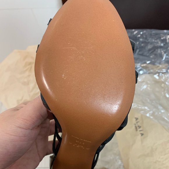 Alaia Perforated Leather Heel, 3.5IN Heels/US Size - Picture 5 of 5